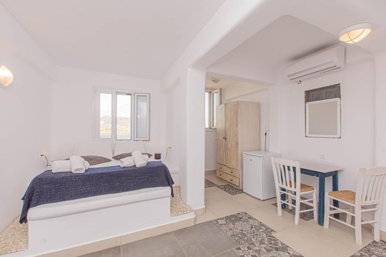 Bebis House Aparthotel Klouvas Екстериор снимка